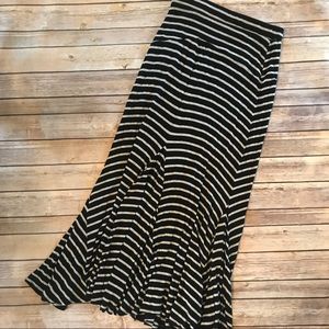 Anthropologie Skirts - Anthropologie • Bordeaux striped maxi skirt Anthropologie Skirts - Anthropologie • Bordeaux striped maxi skirt